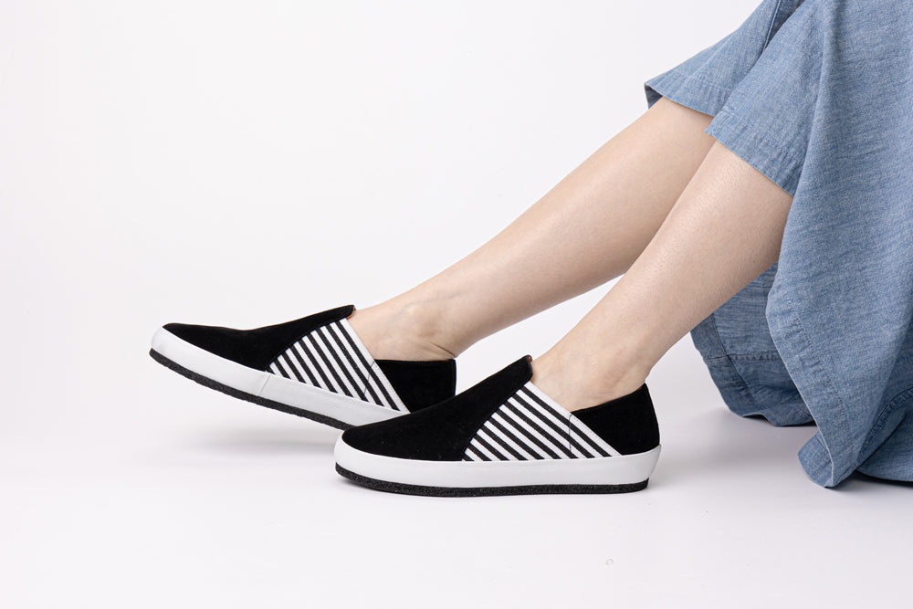 Belle In Black Kid Suede/White Plonge Leather