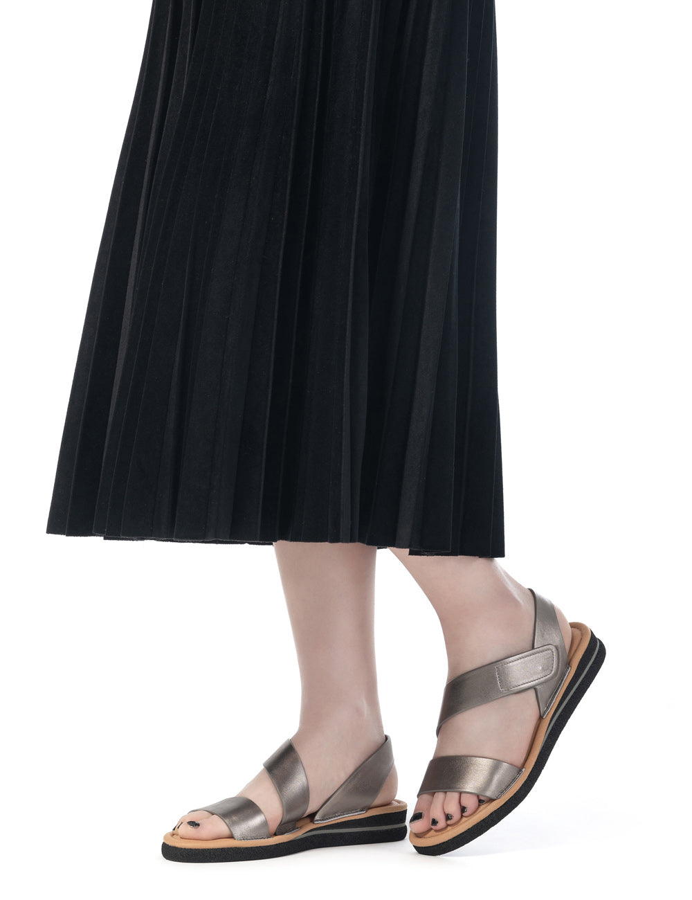 Nebula In Pewter Metallic Leather